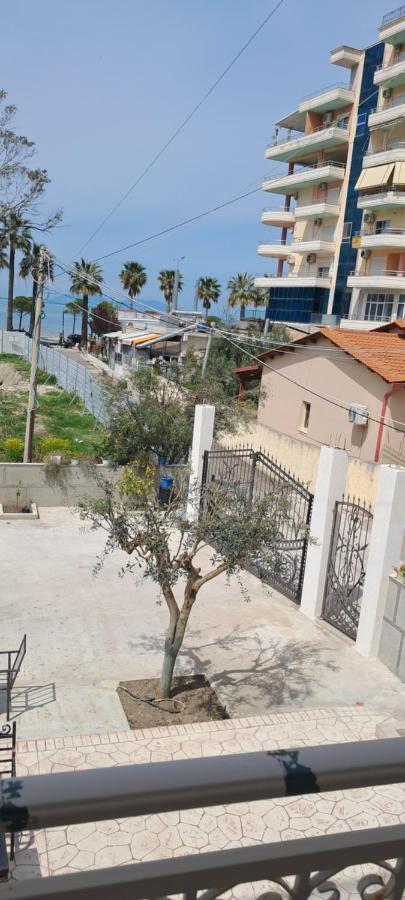 Hotel Noel Vlorë Exteriör bild