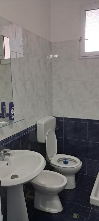 Hotel Noel Vlorë Exteriör bild