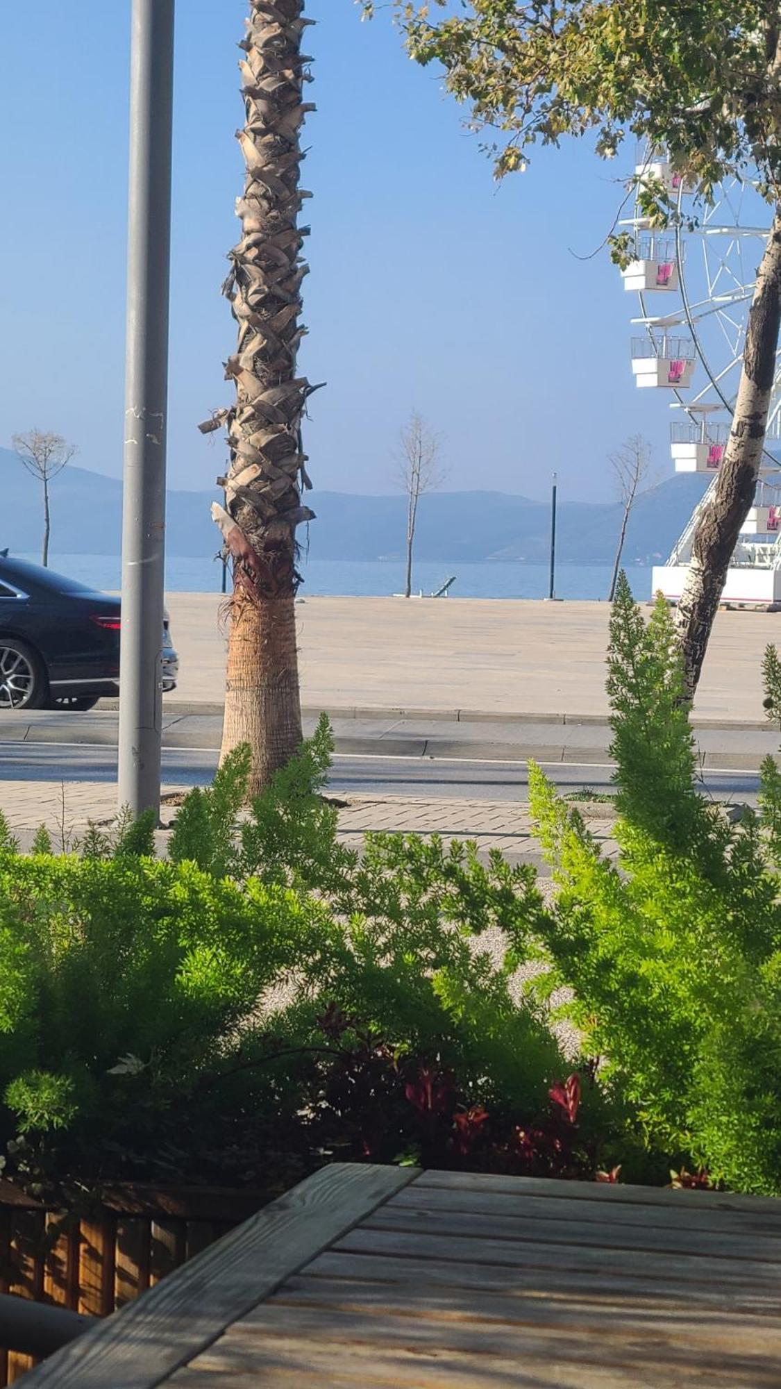 Hotel Noel Vlorë Exteriör bild